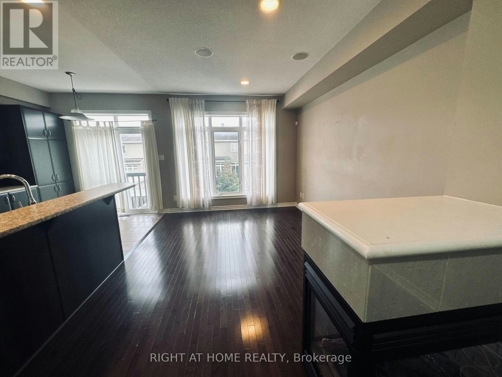 428 Foxhall Way, Ottawa, ON, K2M 0G1 - 8