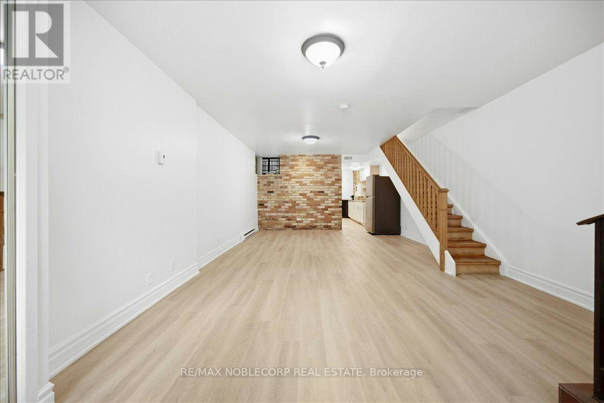 1-96 Granby Street, Toronto, ON, M5B 1J1 - 9