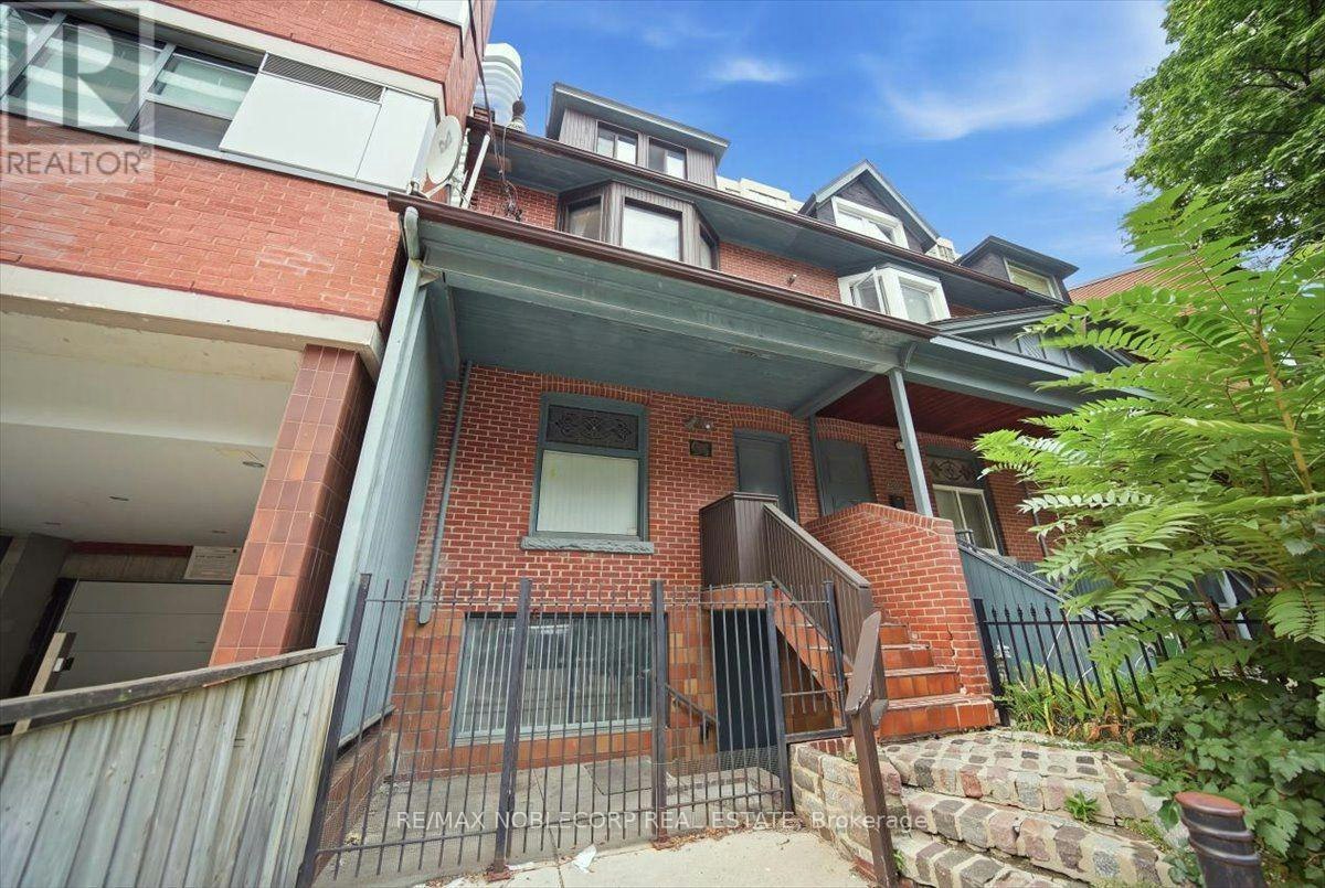 1-96 Granby Street, Toronto, ON, M5B 1J1