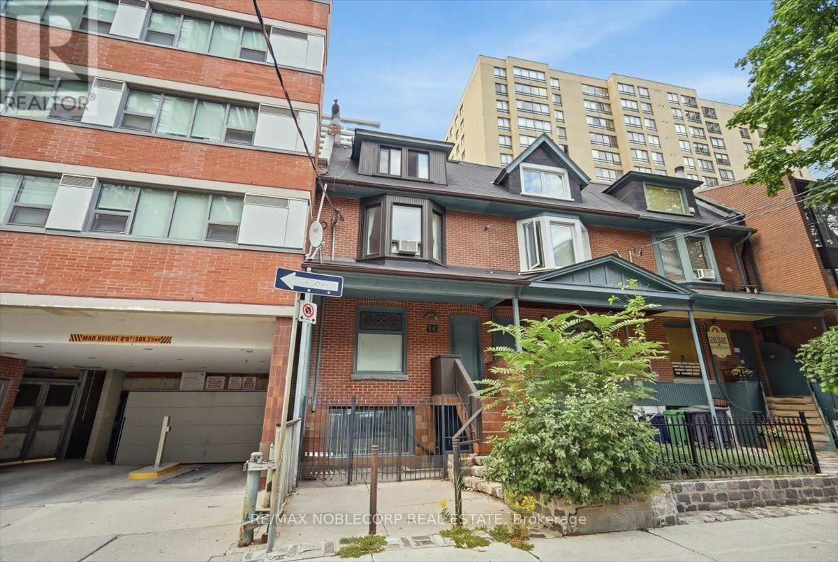 1-96 Granby Street, Toronto, ON, M5B 1J1 - 2