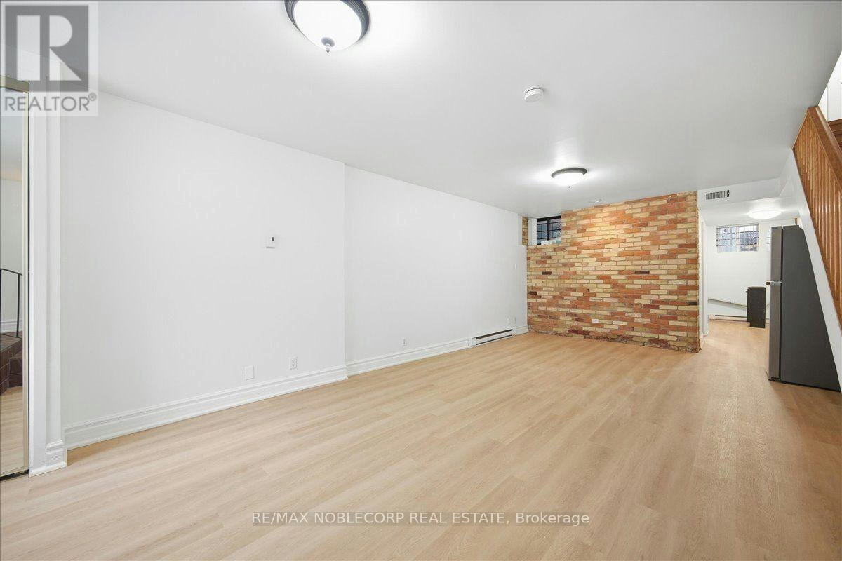 1-96 Granby Street, Toronto, ON, M5B 1J1 - 8