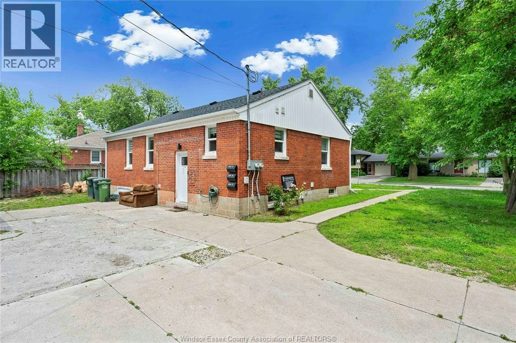 A-3495 Longfellow Avenue, Windsor, ON, N9E 2L8 - 2