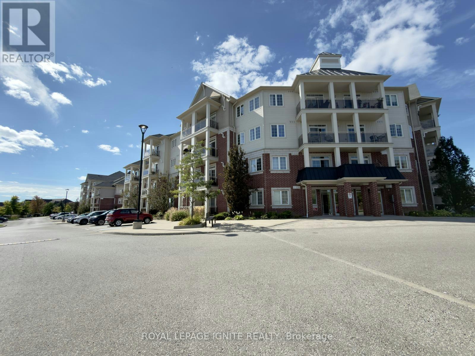 226-80 Aspen Springs Drive, Clarington, ON, L1C 0V4