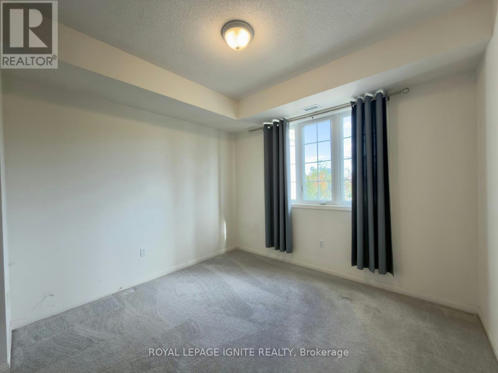 226-80 Aspen Springs Drive, Clarington, ON, L1C 0V4 - 5