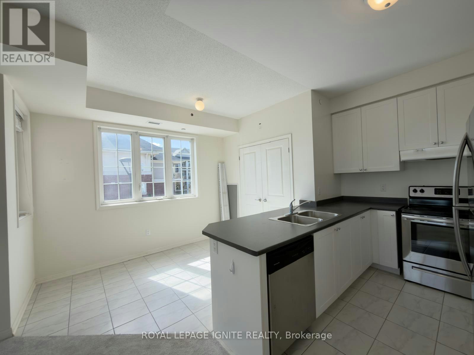 226-80 Aspen Springs Drive, Clarington, ON, L1C 0V4 - 8