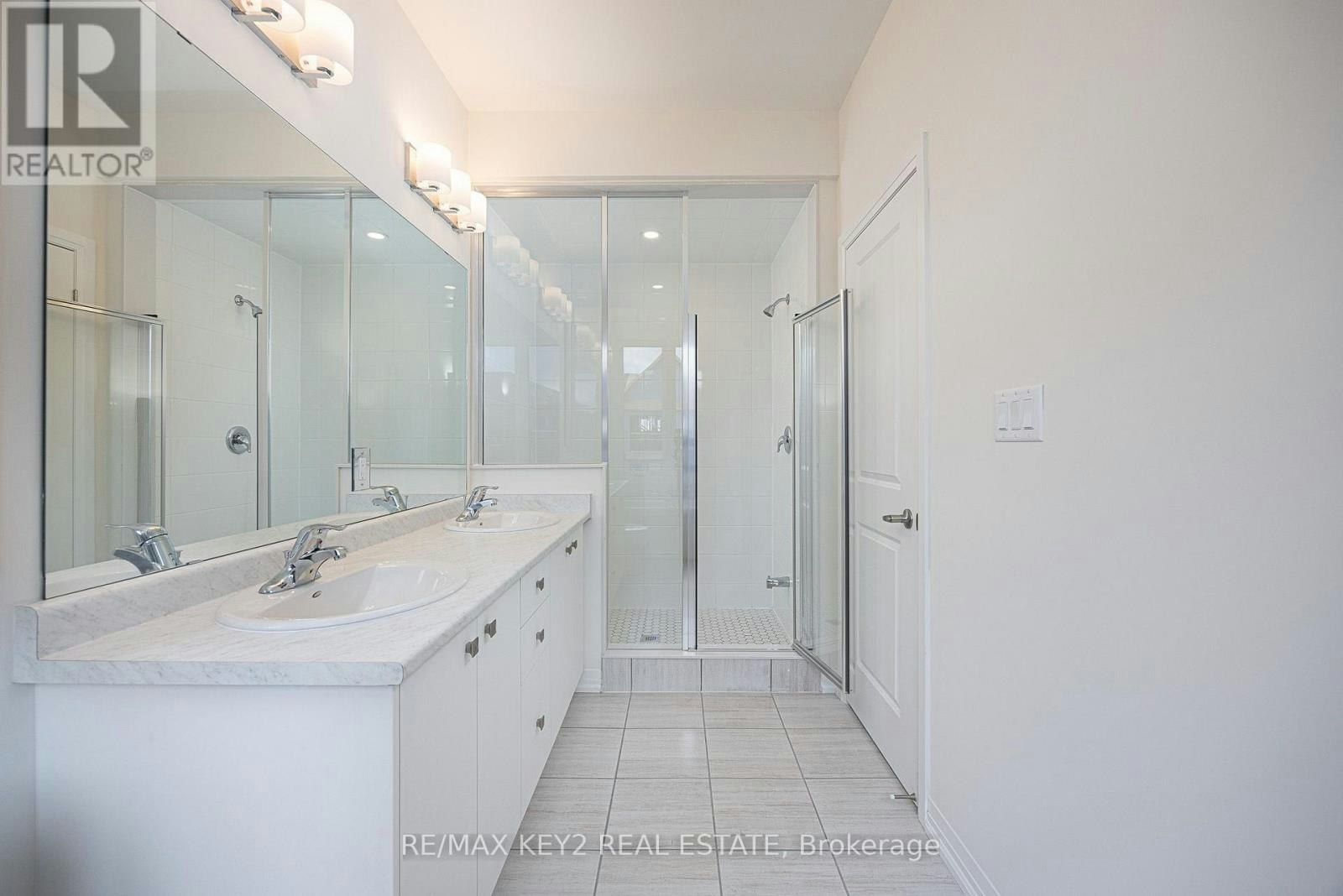 2645 Apricot Lane, Pickering, ON, L1X 0M3 - 17