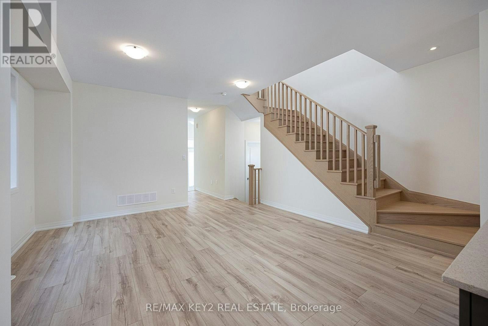 2645 Apricot Lane, Pickering, ON, L1X 0M3 - 14