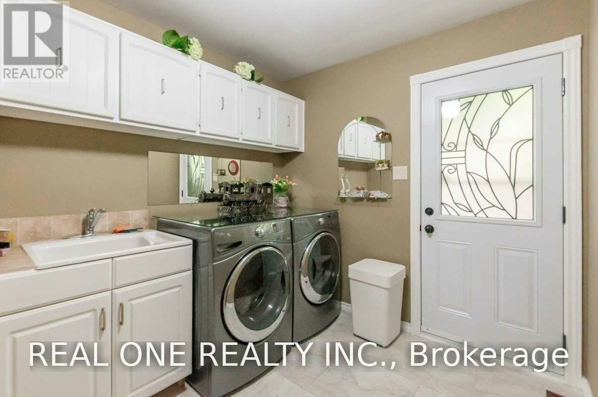 125 Briarwood Road, Markham, ON, L3R 2X1 - 18