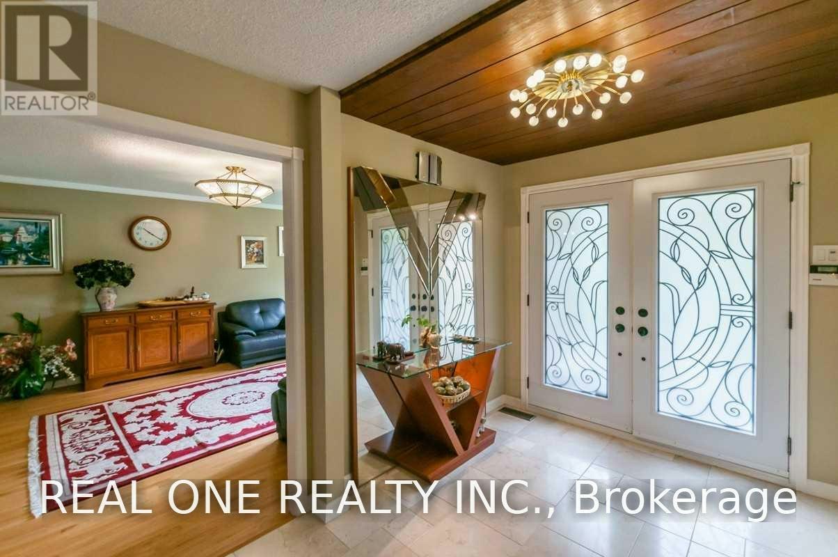 125 Briarwood Road, Markham, ON, L3R 2X1 - 4
