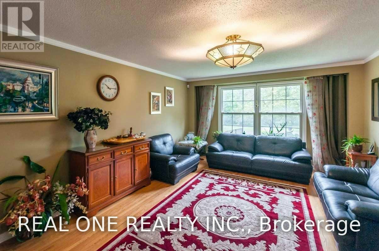 125 Briarwood Road, Markham, ON, L3R 2X1 - 7