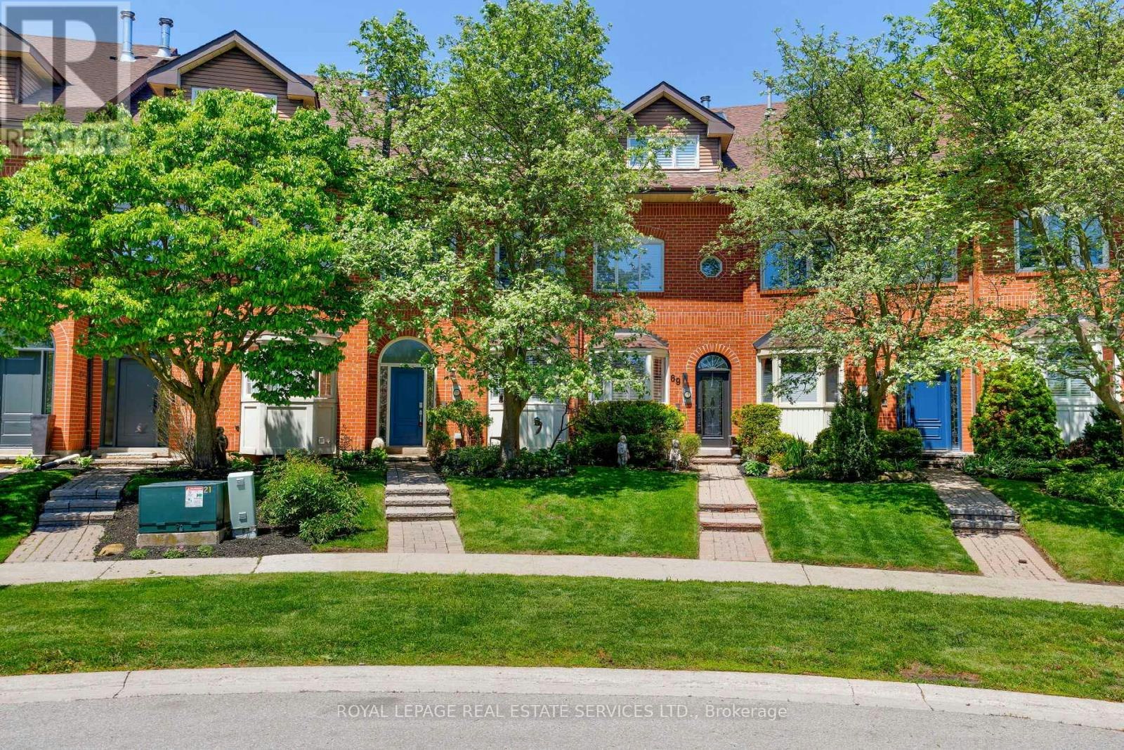 68 Tradewind Drive, Oakville, ON, L6L 6K8