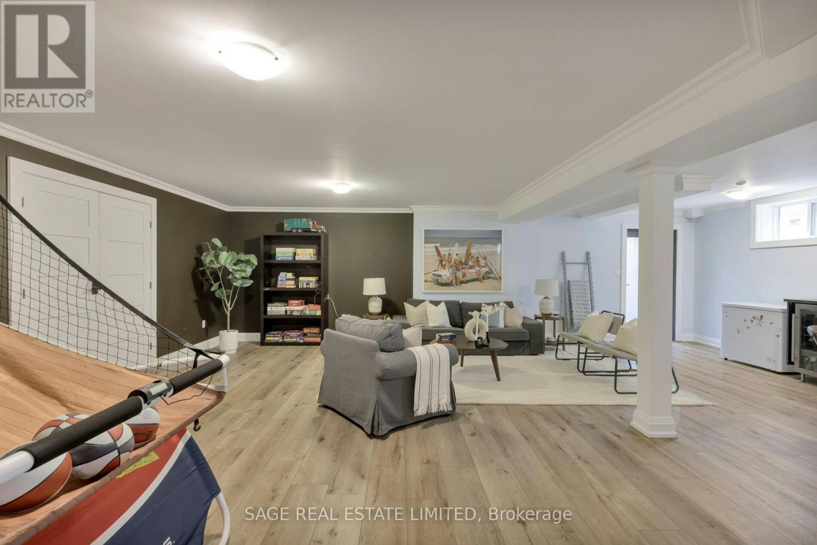 39 Loyalist Road, Toronto, ON, M9A 3P2 - 38