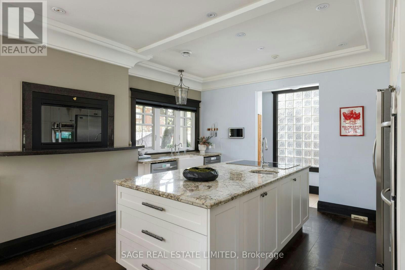 39 Loyalist Road, Toronto, ON, M9A 3P2 - 14