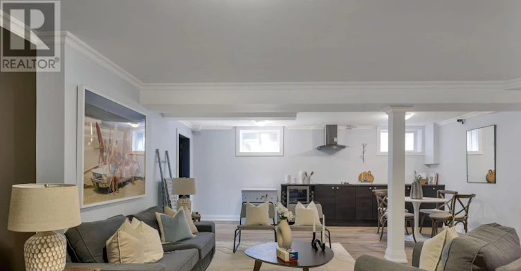 39 Loyalist Road, Toronto, ON, M9A 3P2 - 39