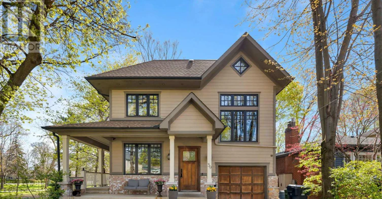 39 Loyalist Road, Toronto, ON, M9A 3P2