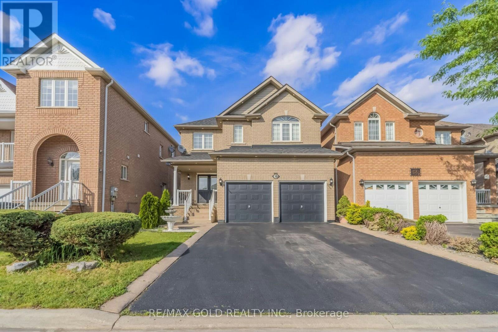 15 Newark Way, Brampton, ON, L7A 2V1