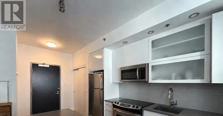 208-98 Richmond Road, Ottawa, ON, K1Z 0B2 - 2