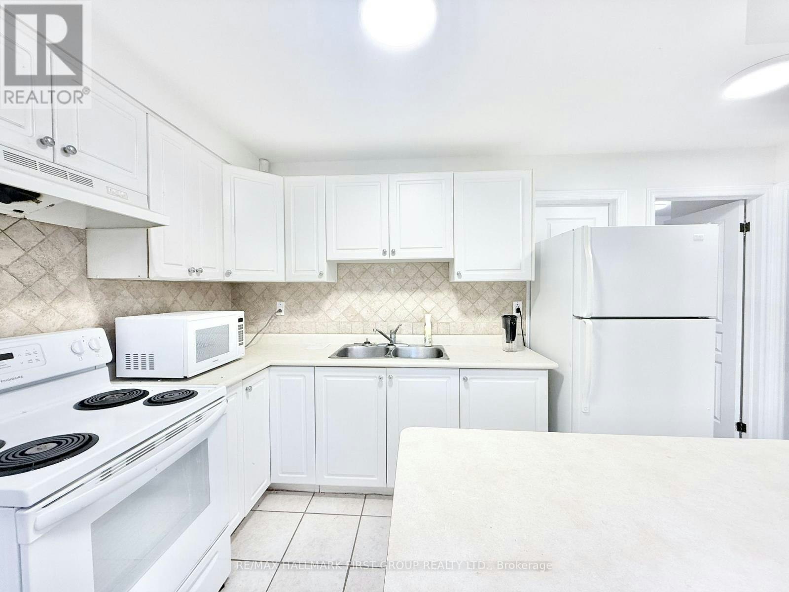 BASEMENT-22 Risebrough Avenue, Toronto, ON, M2M 2E1 - 2