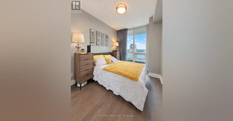 3410-33 Bay Street, Toronto, ON, M5J 2Z3 - 4