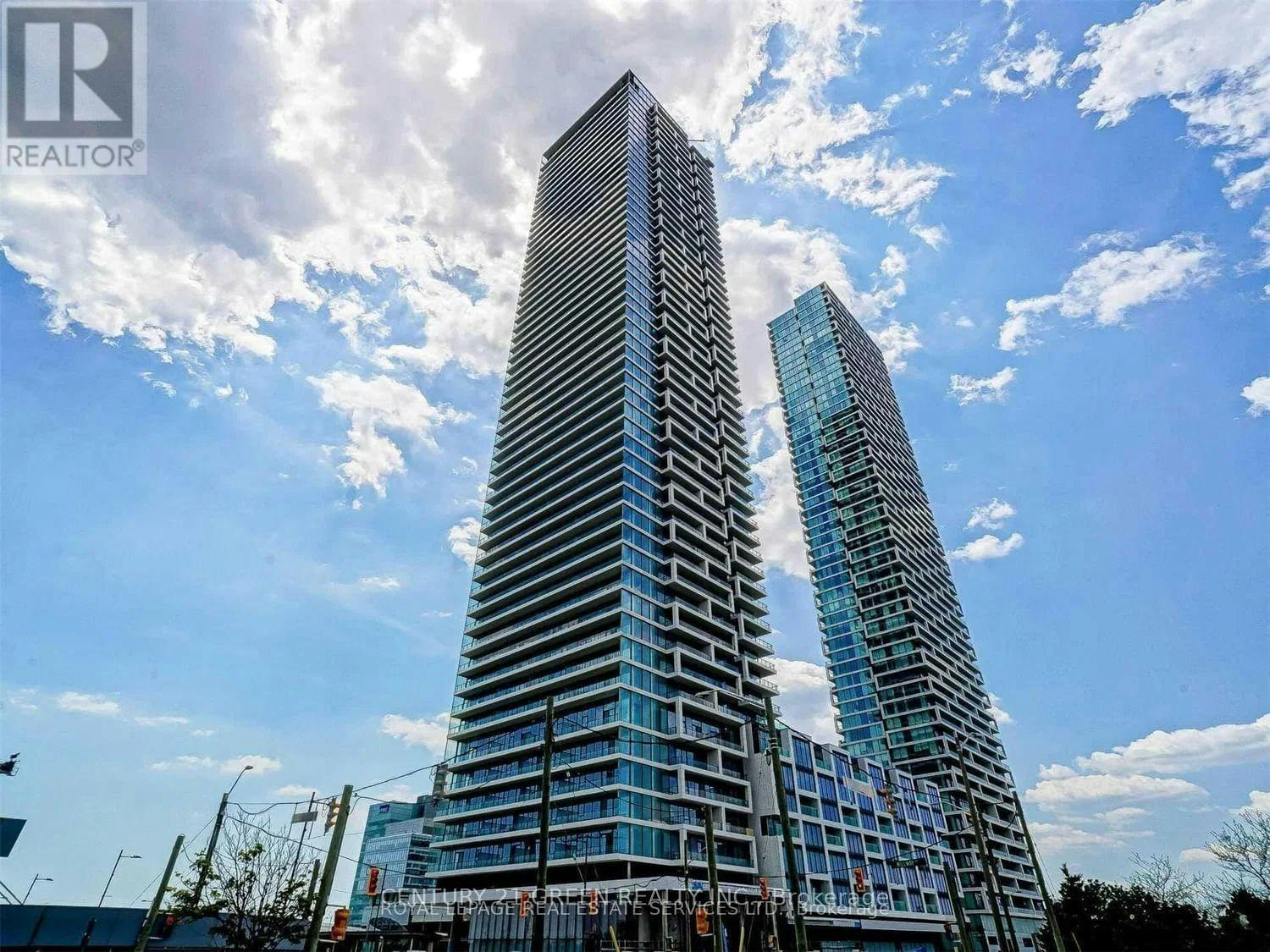 807-950 Portage Parkway, Vaughan, ON, L4K 0J7