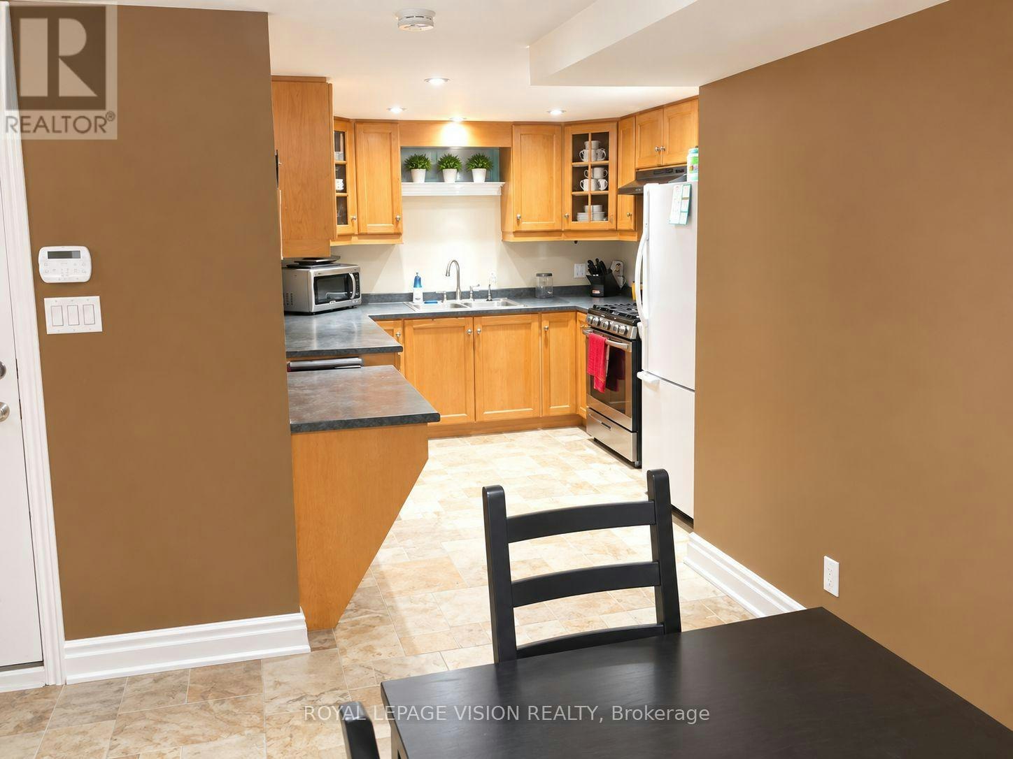 91 Magpie Crescent, Vaughan, ON, L4H 2A4 - 3
