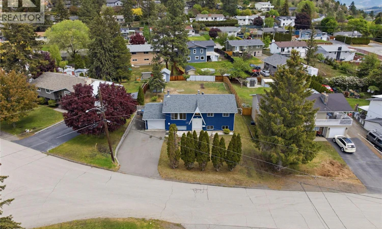 1542 Mt Dufferin Crescent
