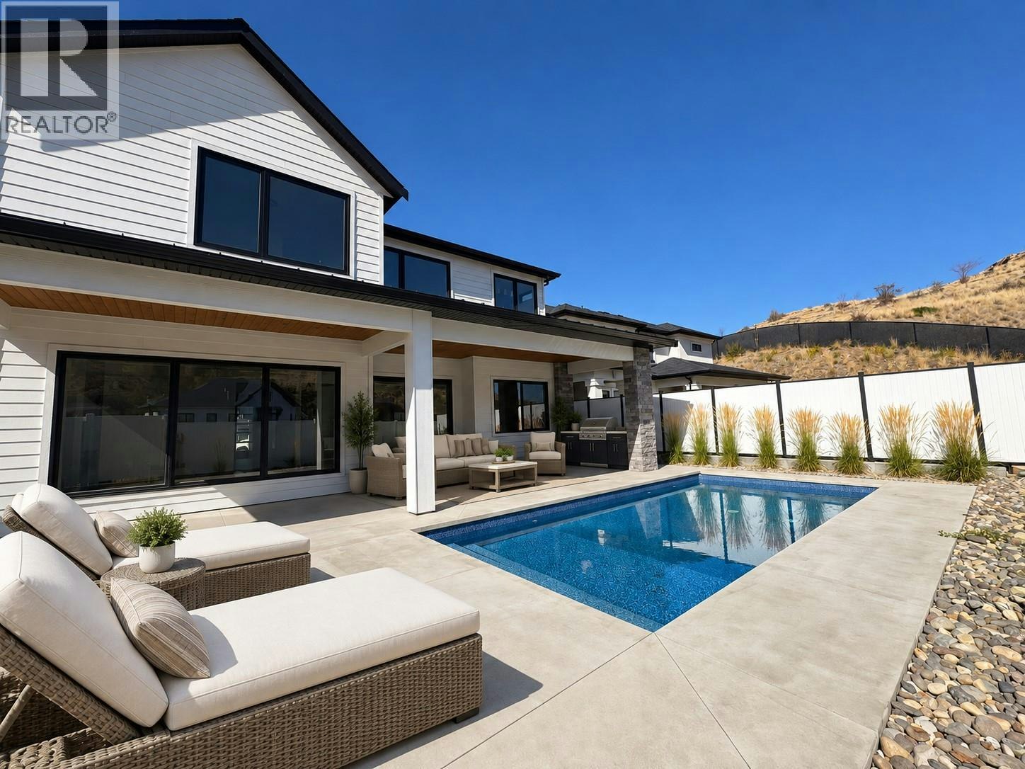5533 Foothill Court, Kelowna, BC, V1W 0C4