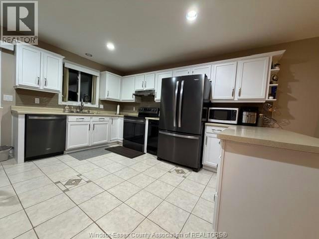 569 Sarah Court, Windsor, ON, N9G 2Y8 - 6