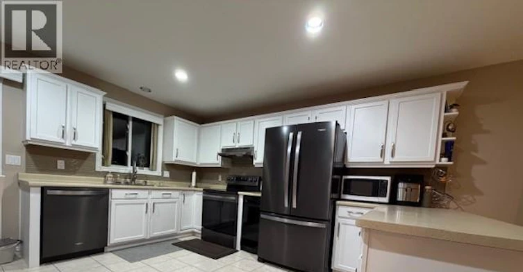 569 Sarah Court, Windsor, ON, N9G 2Y8 - 6