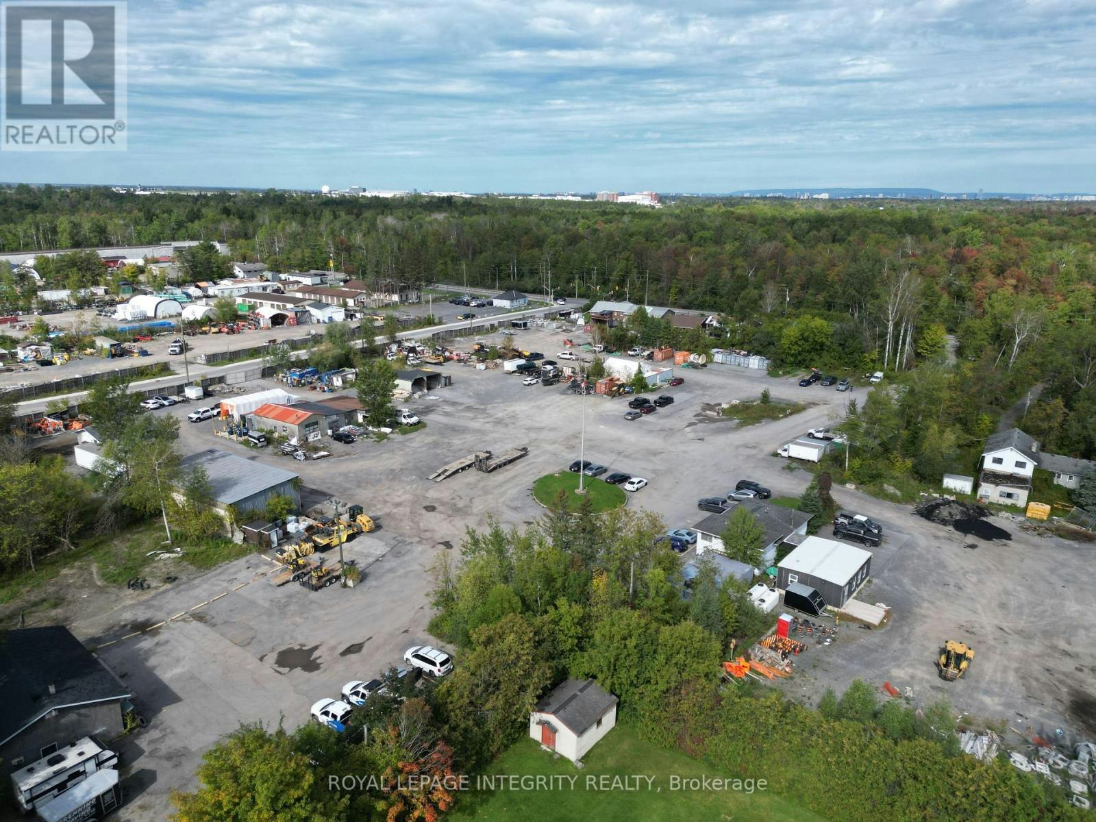 2-2538 Leitrim Road, Ottawa, ON, K1T 3V3