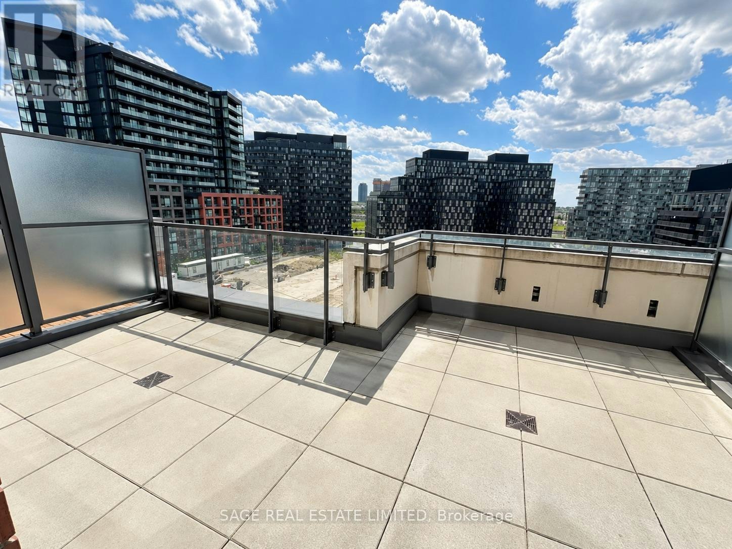 730-31 Tippett Road, Toronto, ON, M3H 0C8 - 9