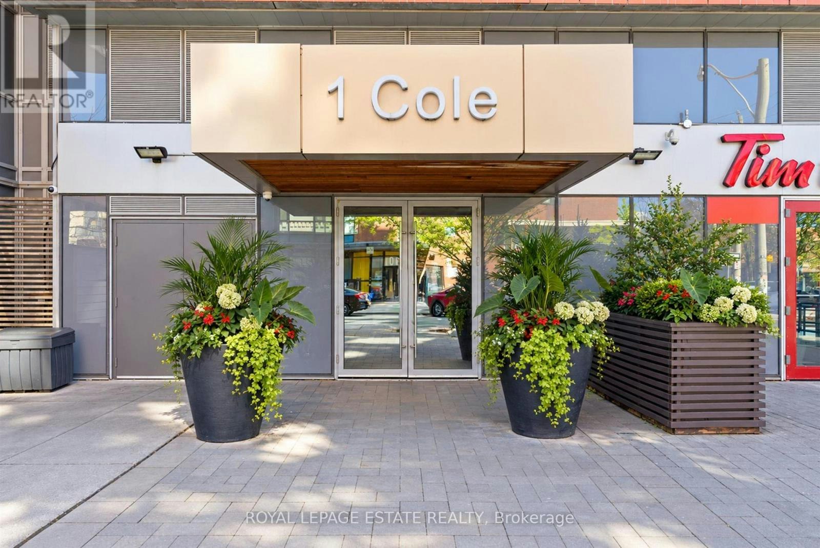 504-1 Cole Street, Toronto, ON, M5A 4M2