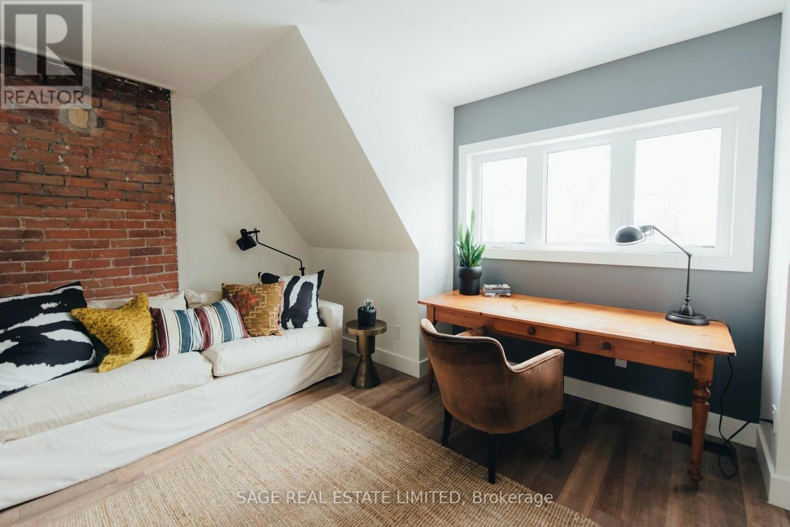 UPPER-83 Ingham Avenue, Toronto, ON, M4K 2W8 - 11