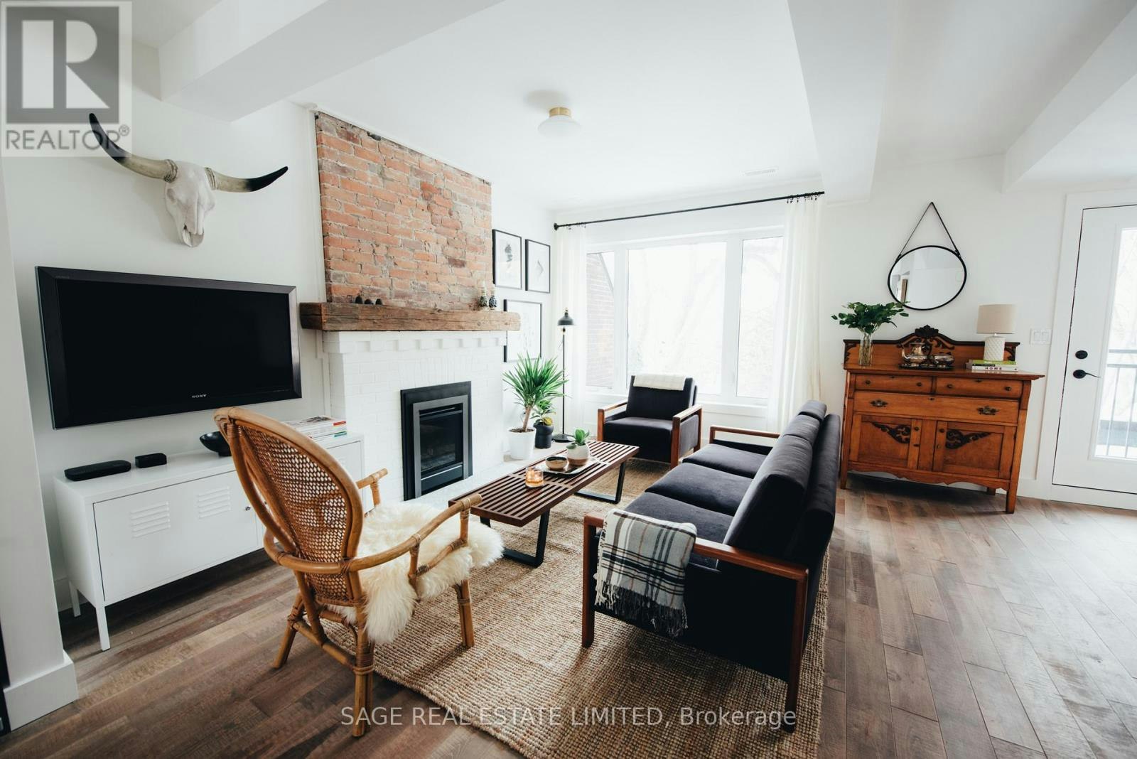 UPPER-83 Ingham Avenue, Toronto, ON, M4K 2W8 - 7