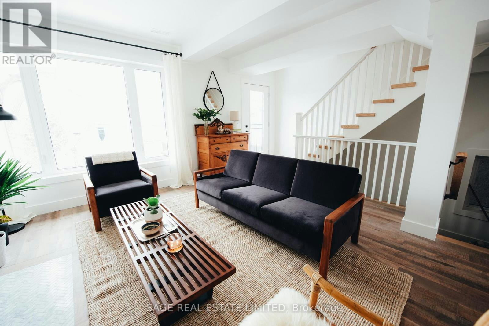 UPPER-83 Ingham Avenue, Toronto, ON, M4K 2W8 - 4