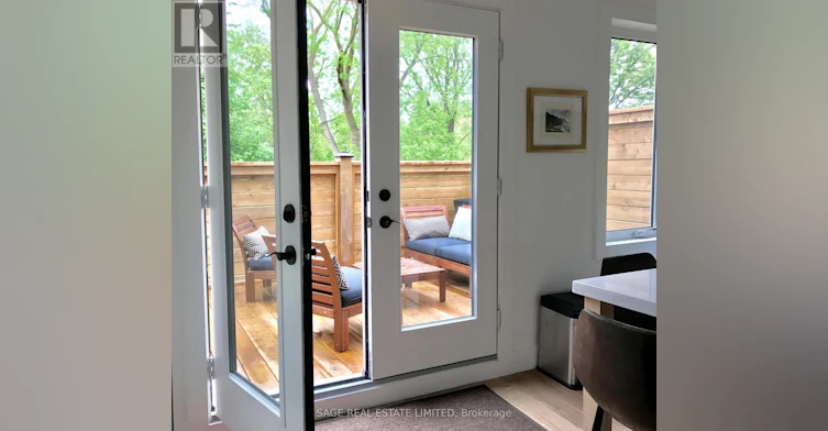 UPPER-83 Ingham Avenue, Toronto, ON, M4K 2W8 - 13
