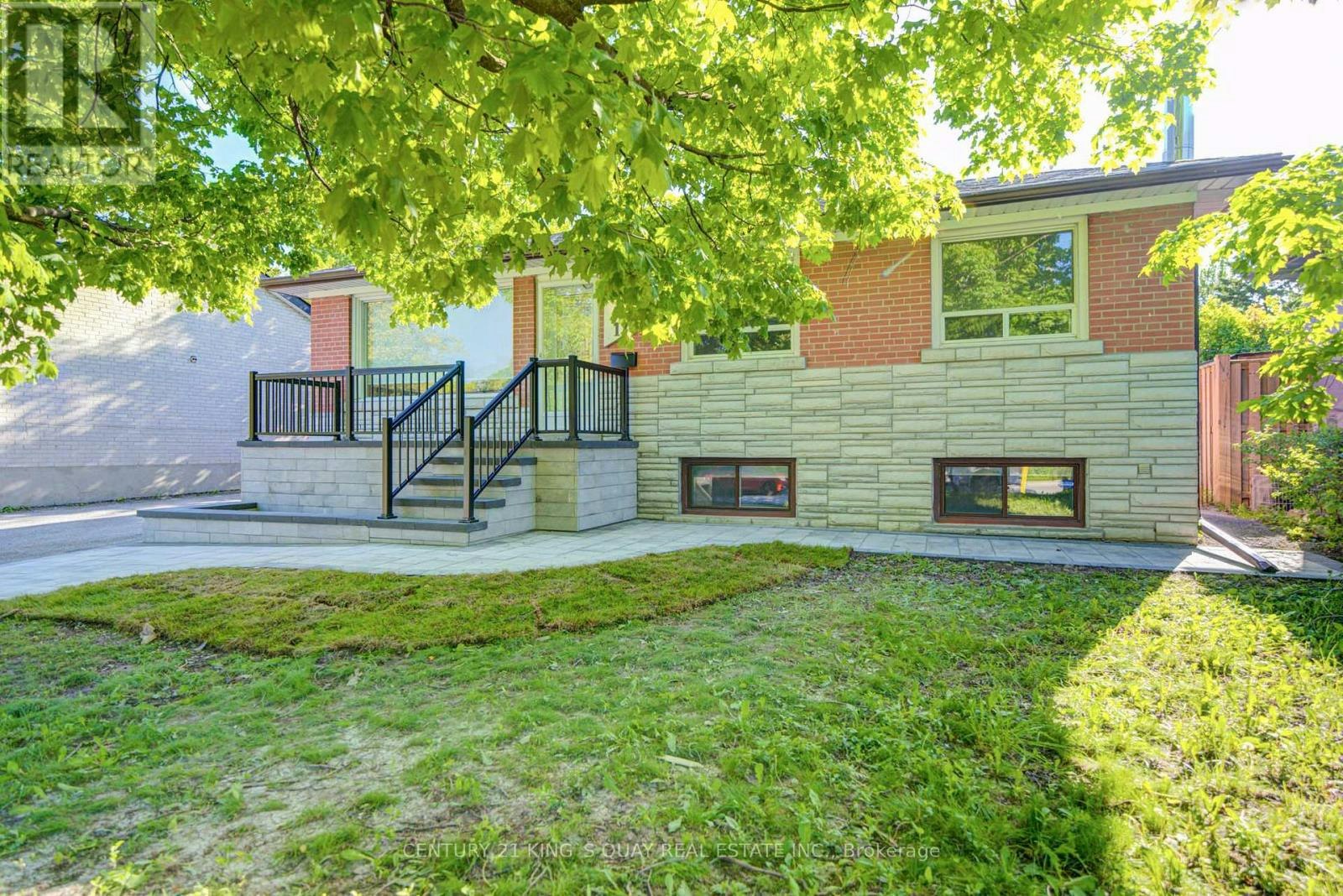 MAIN FLOOR-176 Felix Road, Richmond Hill, ON, L4C 3M9 - 2