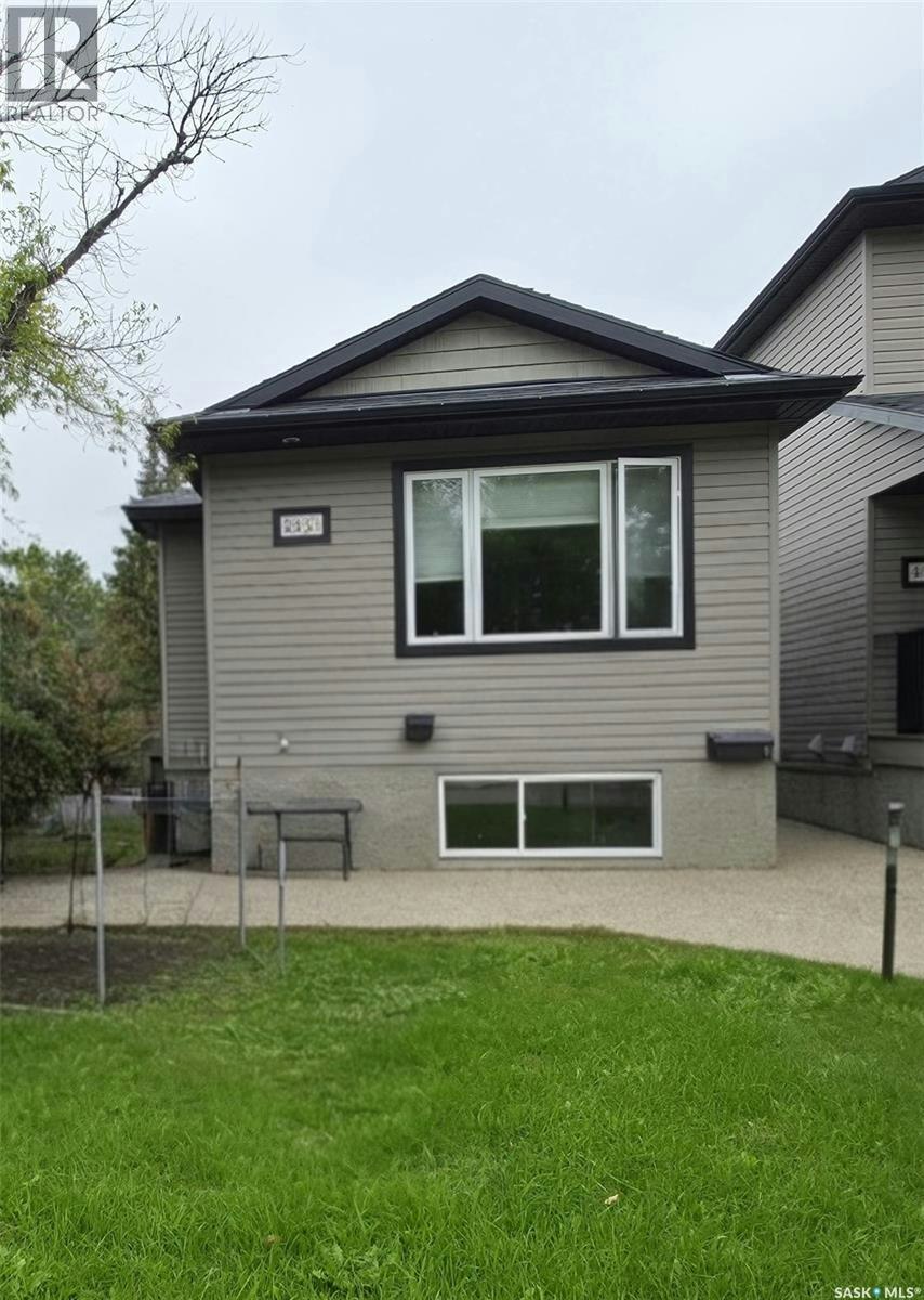 463 Halifax Street, Regina, SK, S4R 1T4