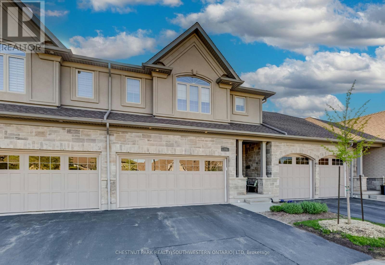 10-435 Winchester Drive, Waterloo, ON, N2T 0B7