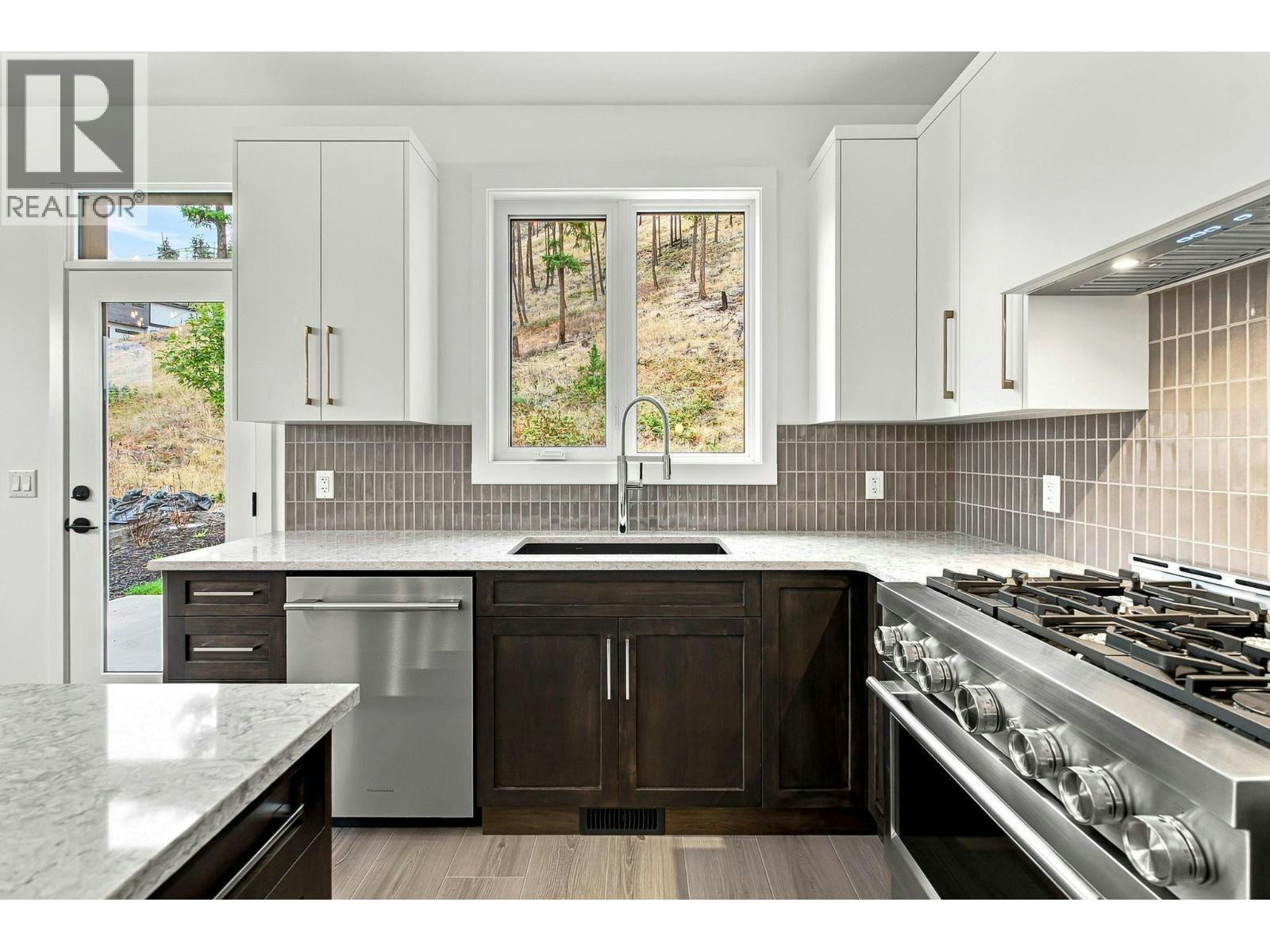 491 N Clifton Road, Kelowna, BC, V1V 1H1 - 18
