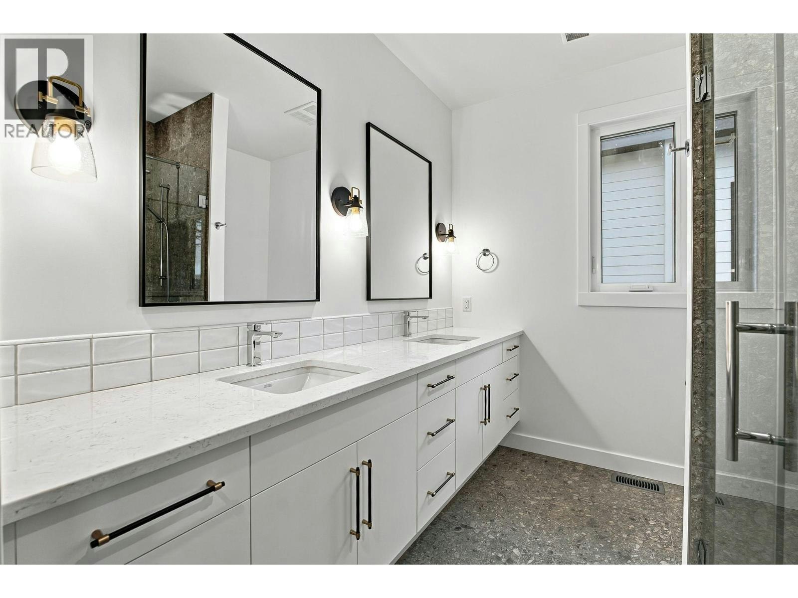 491 N Clifton Road, Kelowna, BC, V1V 1H1 - 27