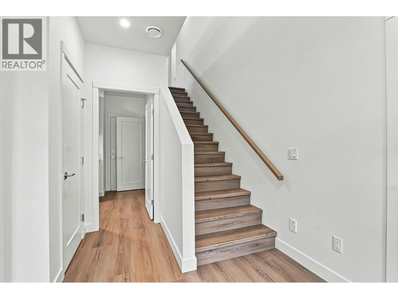 491 N Clifton Road, Kelowna, BC, V1V 1H1 - 6