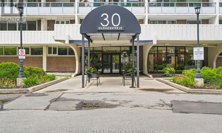 2110-30 Gloucester Street