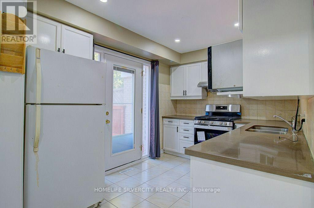 17 Rooksnest Trail, Toronto, ON, M1S 3W1 - 15