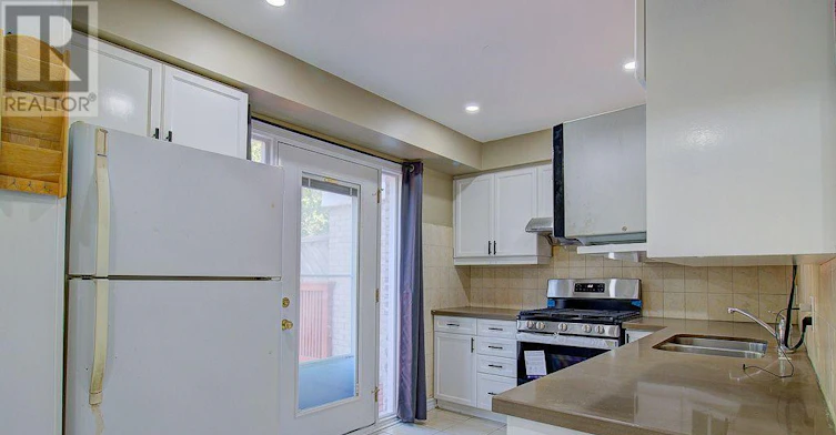 17 Rooksnest Trail, Toronto, ON, M1S 3W1 - 15