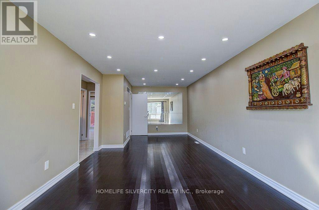 17 Rooksnest Trail, Toronto, ON, M1S 3W1 - 11