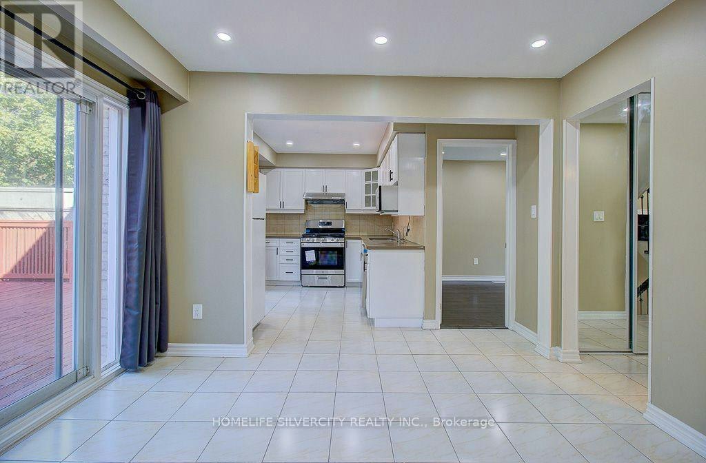 17 Rooksnest Trail, Toronto, ON, M1S 3W1 - 16