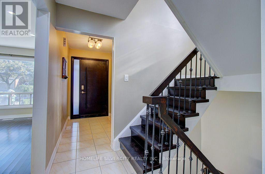 17 Rooksnest Trail, Toronto, ON, M1S 3W1 - 7