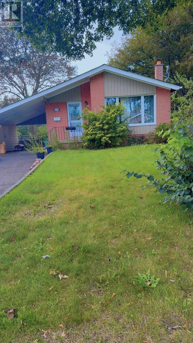 858 Chapleau Drive, Pickering, ON, L1W 1P4 - 2