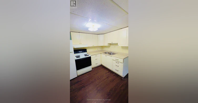858 Chapleau Drive, Pickering, ON, L1W 1P4 - 6